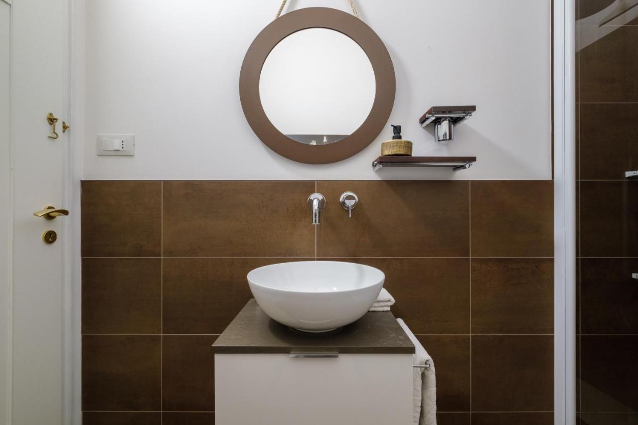 Fabula Rooms 3 Suites With Private Bathroom Bologna Eksteriør billede