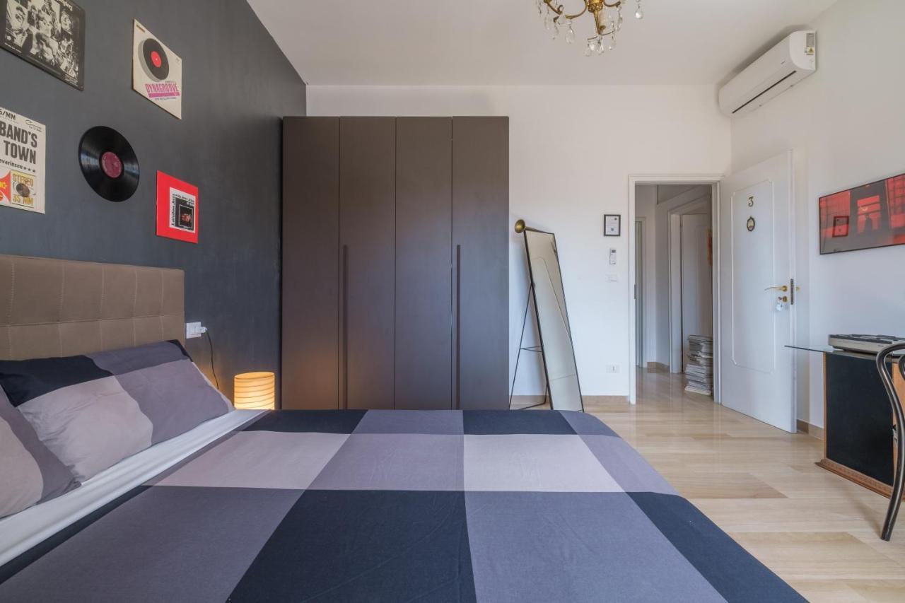 Fabula Rooms 3 Suites With Private Bathroom Bologna Eksteriør billede